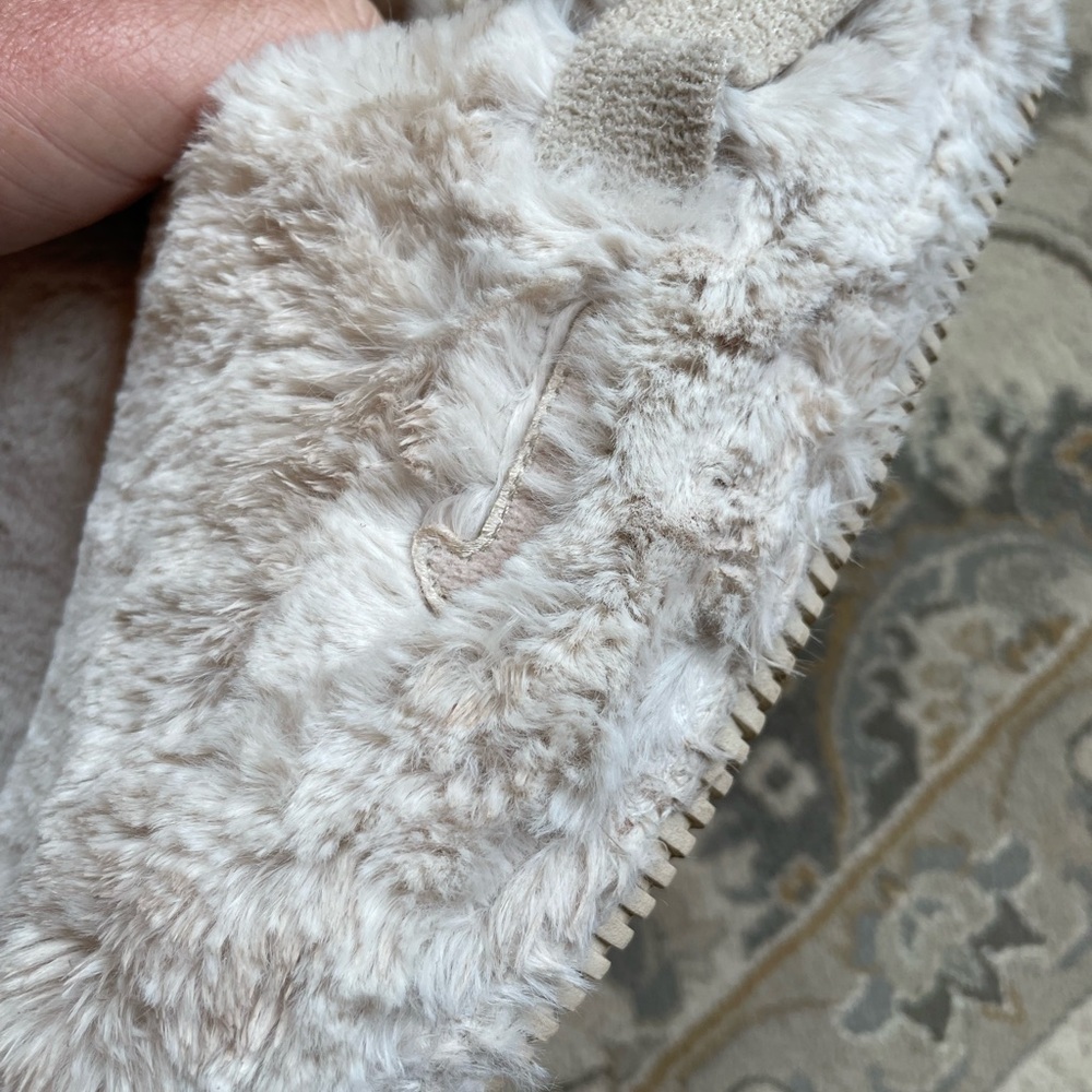 Nike Calm Mule Fuzzy Fur "Sanddrift" Women's Slide - Picture 9 of 10